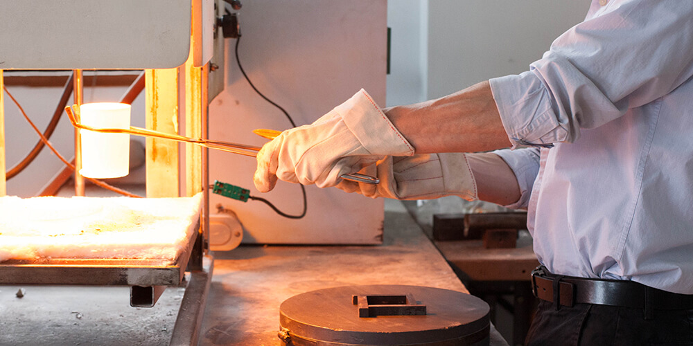 How to Customize Glass for Light-based Technologies.