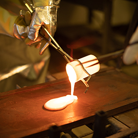 Glass pour test sample 